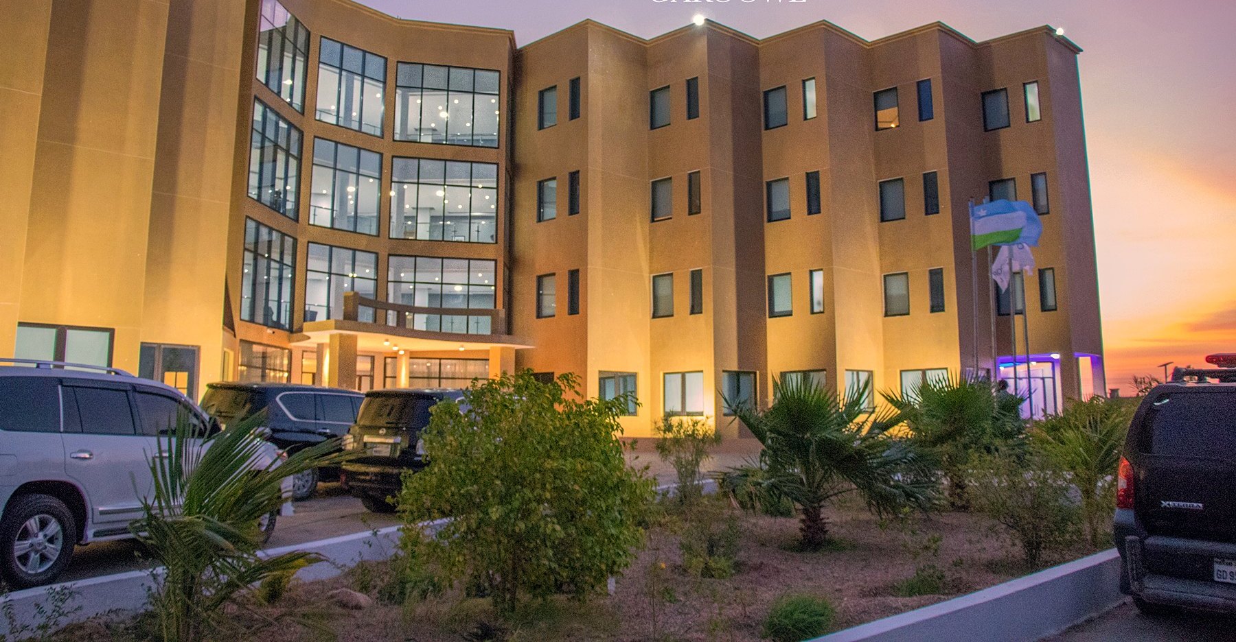 The Martisoor Hotel, Garowe, at dusk